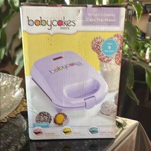 Babycackes Mini Cake Pop Maker, great for party